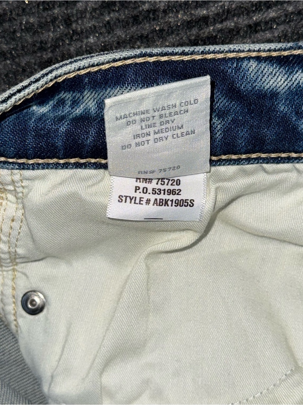 Buckle BKE Stella NWOT Slim Fit Low Rise Flare Stretch Jeans Distressed 29x30 - Picture 10 of 10